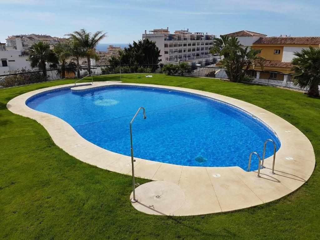 Apartamento De 1 En Calle Vela Benalmádena