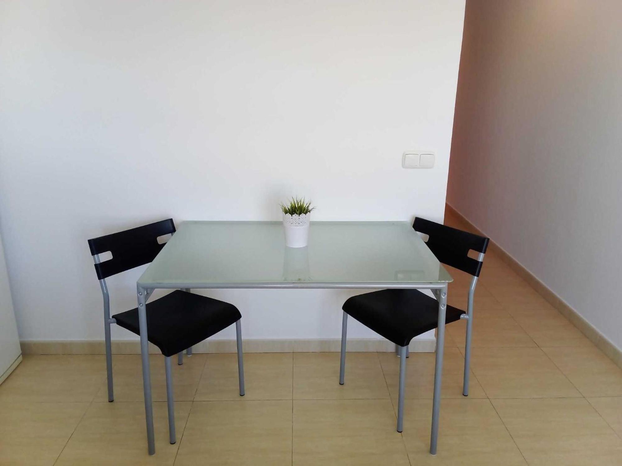 Apartamento De 1 En Calle Vela