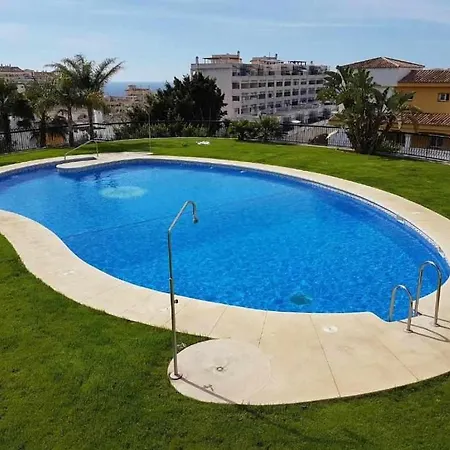 Apartamento De 1 Dormitorio En Calle Vela Benalmádena Exterior foto