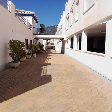 Apartamento De 1 Dormitorio En Calle Vela Benalmádena Exterior foto